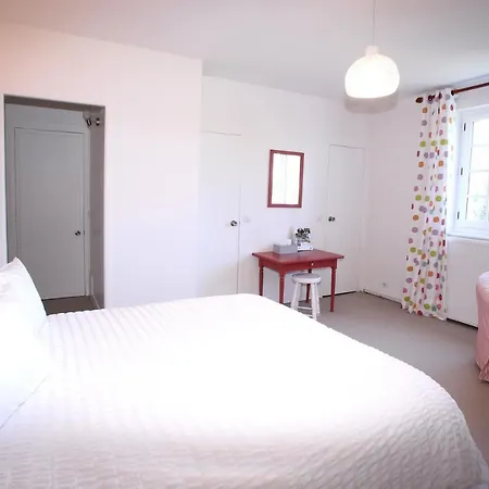 Manoir Le Mesnil Couette-café 3*