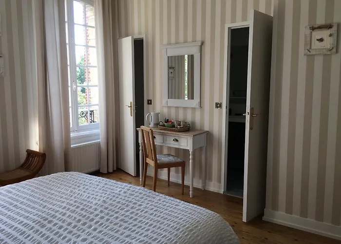 Bed & Breakfast Manoir Le Mesnil 3*
