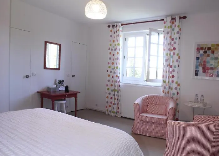 Manoir Le Mesnil Bed & Breakfast 3*